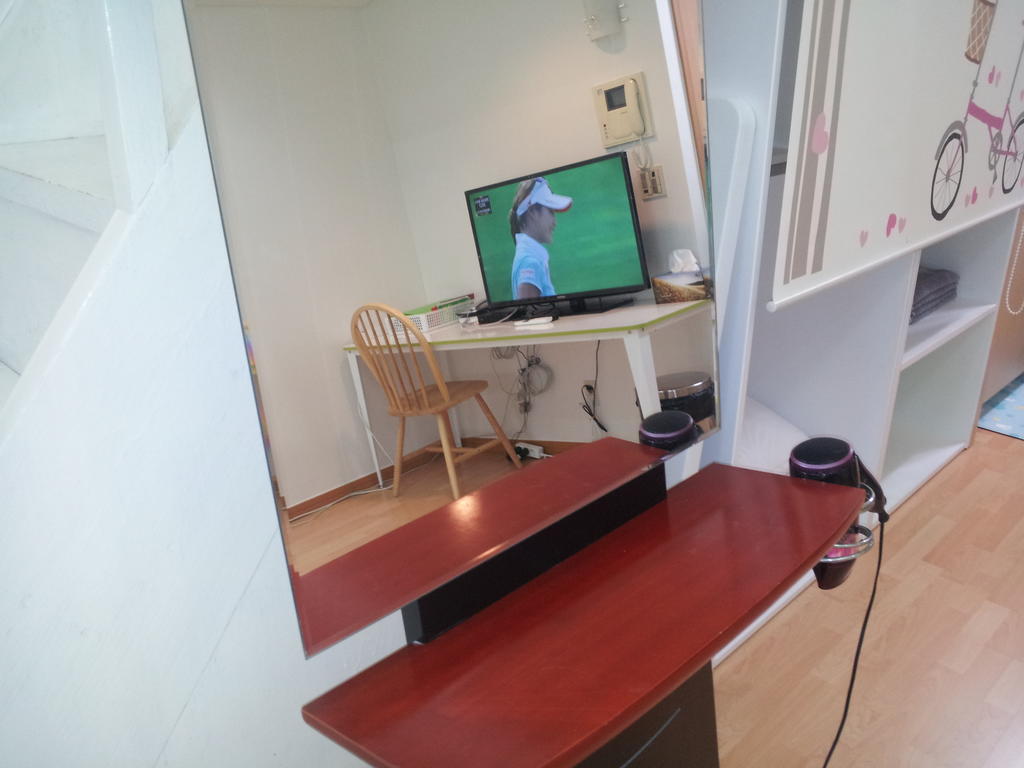 Cozy Seoul Hongdae Apartment Стая снимка